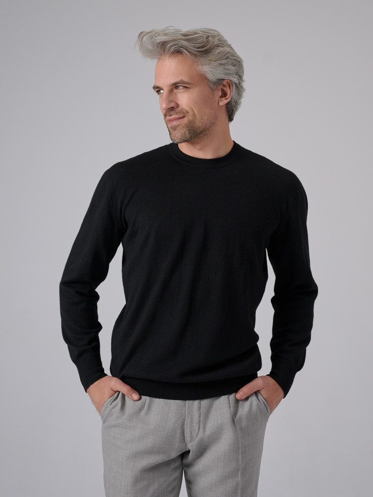 Sweter z wełny owczej...