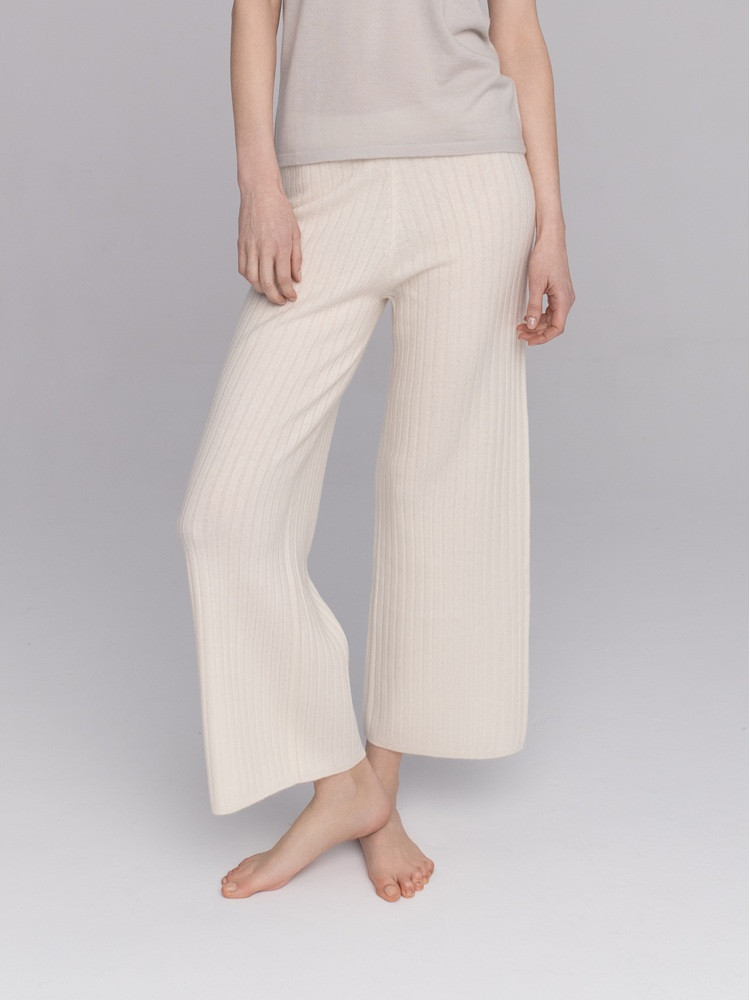 Spodnie kaszmirowe prążkowane