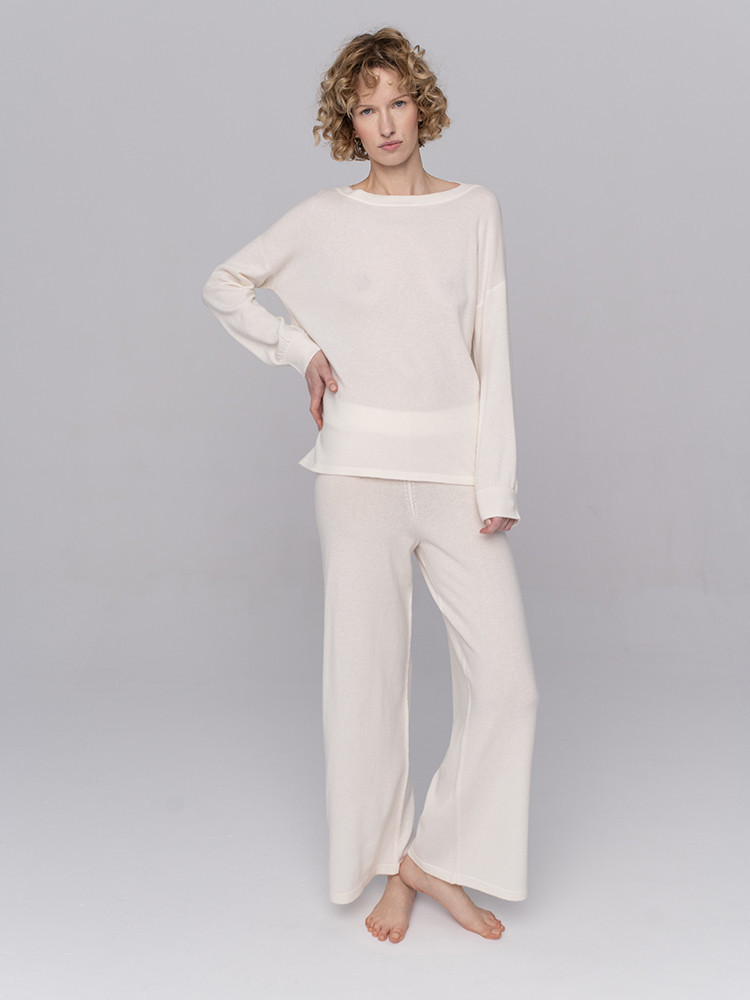 Biały komplet kaszmirowy