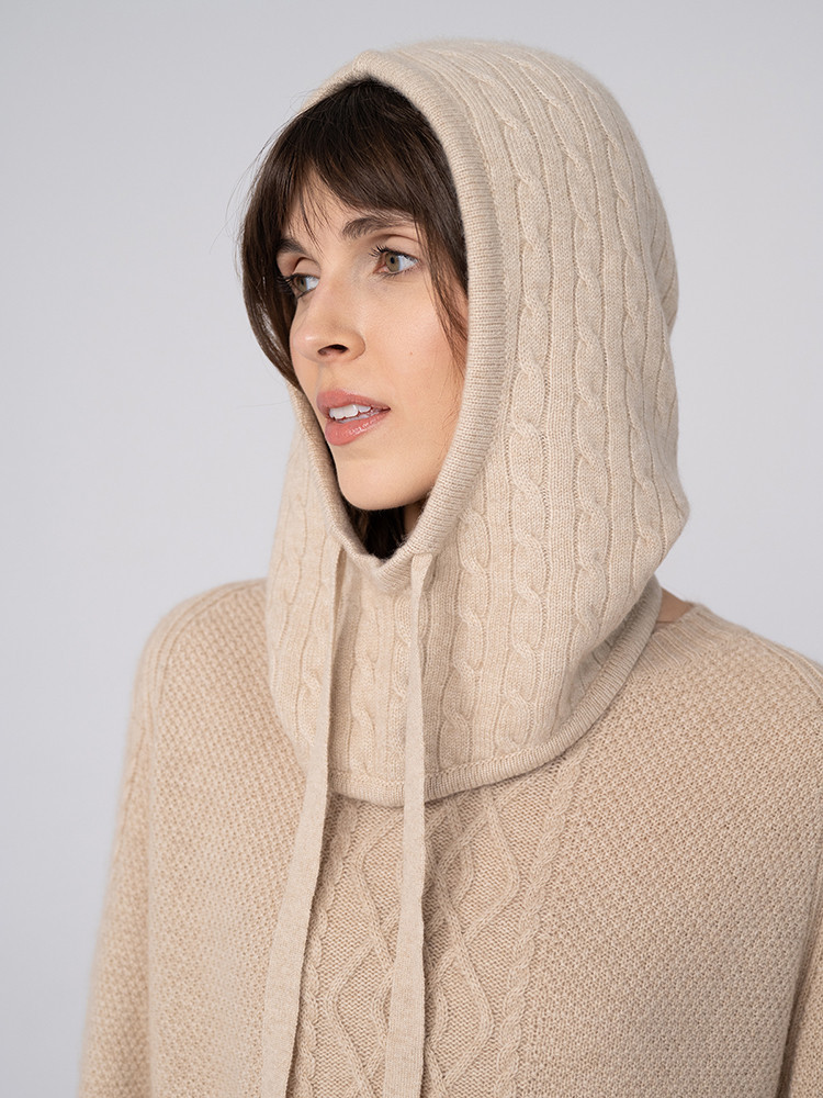 Balaclava kaszmirowa z ozdobną fakturą