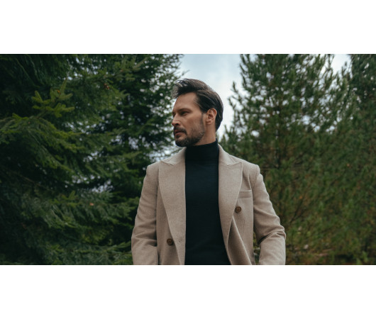 Kaszmirowe golfy – elegancja i komfort na każdy dzień