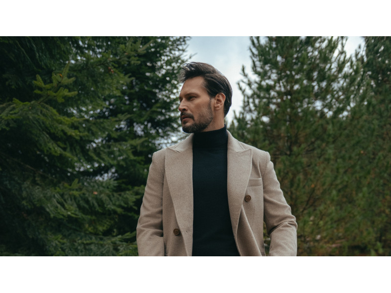 Kaszmirowe golfy – elegancja i komfort na każdy dzień